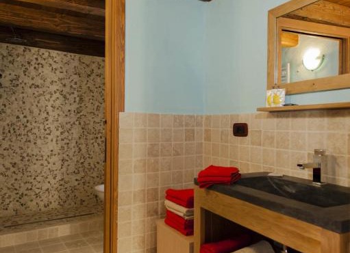 Emilio Apartments