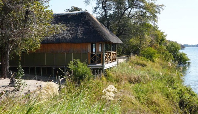 Emms Cubango Ecological Camp