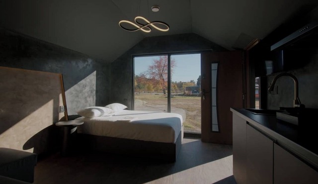 Emrose Luxury Cabins 1