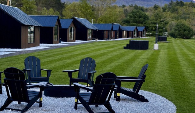 Emrose Luxury Cabins