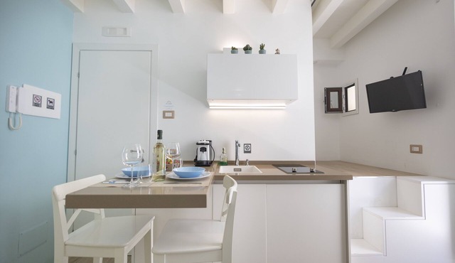 En. suite, accommodation in the historic center of Cefalù