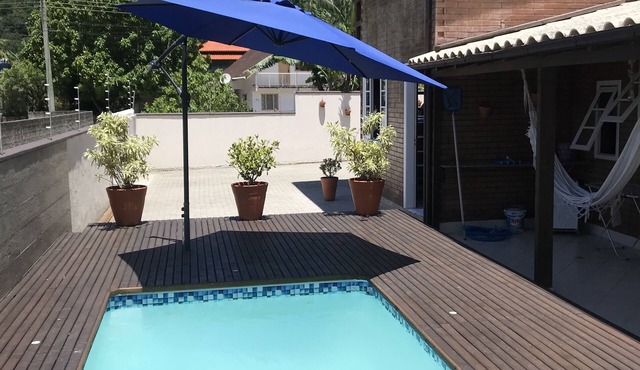 Enceada de Brito Palhoça Spacious house with swimming pool and games room (snooker, pool)