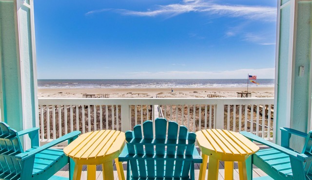 Enchanted Beachfront | Sunrise + Sunset Views!