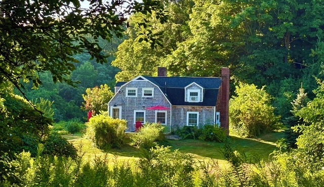 Enchanted Cottage on 5 Acres