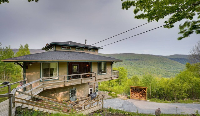 Enchanting Dorset Mountain Home w/Stunning Views!