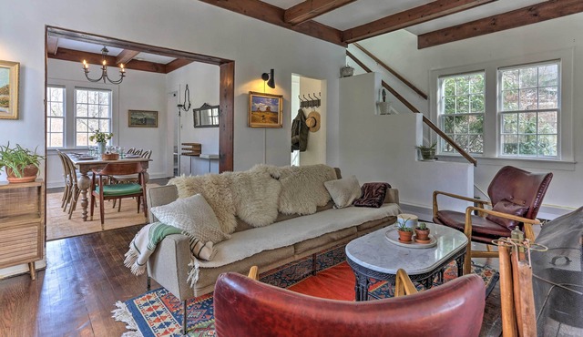 Enchanting Hudson Valley Cottage Near Hiking!
