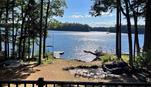 Enchanting waterfront 3-bedroom house with AC in Casco on Sebago Lake
