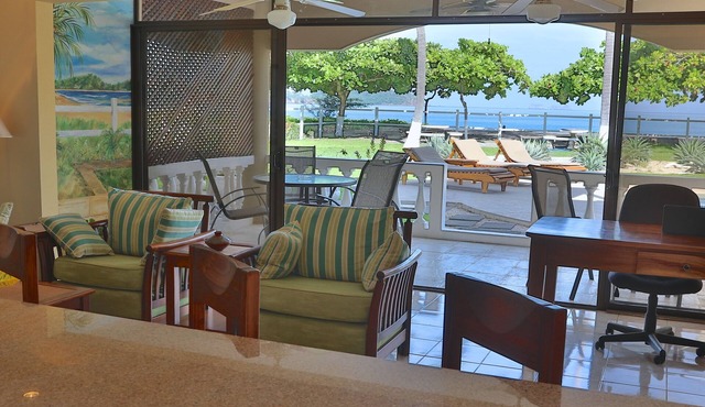 Endless Beach Condo 2-1 Brand New and Renovated!