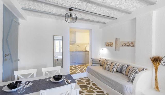 ENDLESS BLUE from Syros - Megas Gialos Suite 1