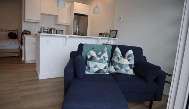 Endless views at Inlet Retreat! Relax in a centrally located beautiful studio!