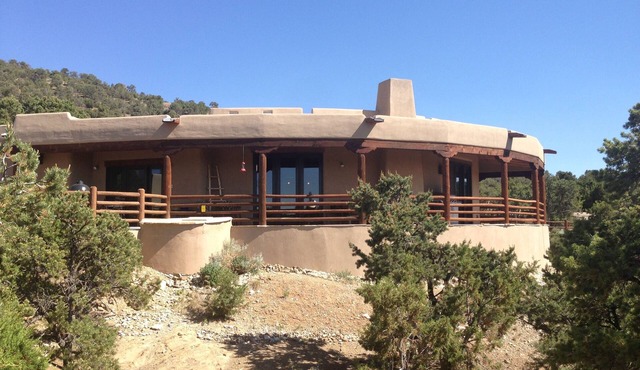 Endless Views! Elegant Adobe in luxury neighborhood. With Hot tub.