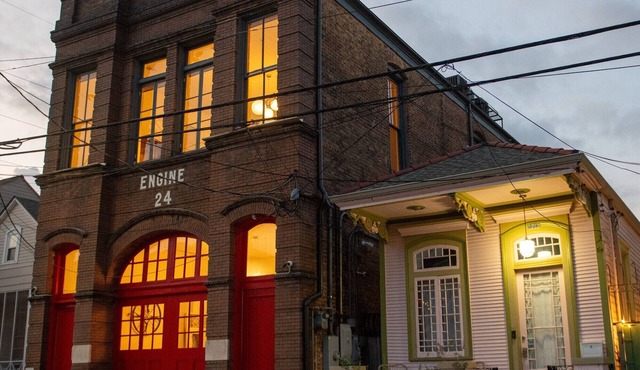 Engine 24 Firehouse Bed & Breakfast