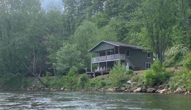 English River Cottage Tuckasegee River 15 minutes away from Cherokee