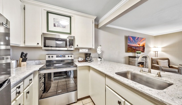 Enjoy a Hassle-Free and Suiting Stay! Free Breakfast, Pets Allowed!