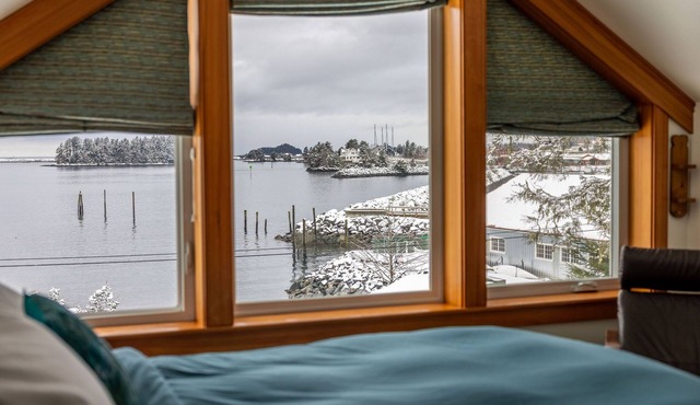 Enjoy A Luxury Oceanfront Retreat with your family and friends