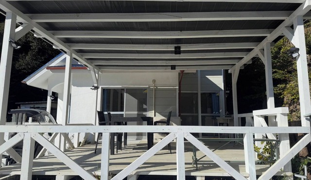 Enjoy a relaxing BBQ on the spacious deck Relax i/Isumi Chiba