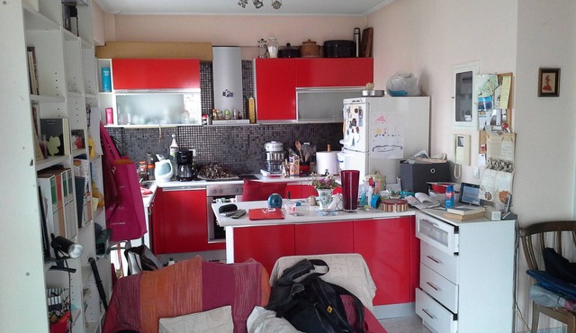 Enjoy absolute privacy and comfort at 5th floor apartment with jacuzzi, parking
