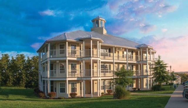 Enjoy All Branson has to offer in this 2BD vacation condo perfect for families
