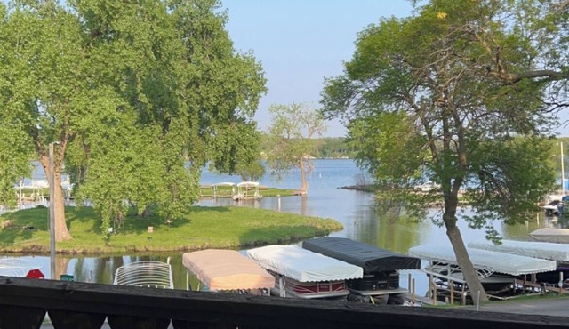 Enjoy Boji Blue Lagoon with West Lake Okoboji views, close to beach & boat ramp!