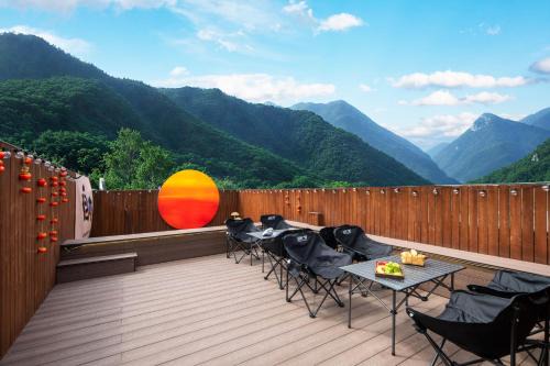 Enjoy Pleasant Hotel 九寨沟龙康藏雅店
