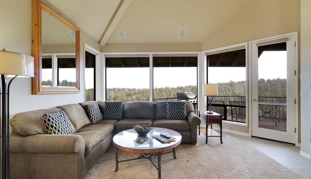 Enjoy Deschutes River Views from Beautiful 2-Bedroom Mt. Bachelor Village Condo
