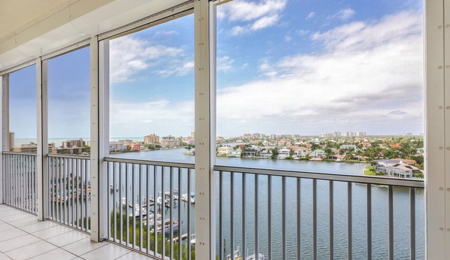 Enjoy Gorgeous Panoramic Views Of The Gulf Of Mexico And Vanderbilt Bay