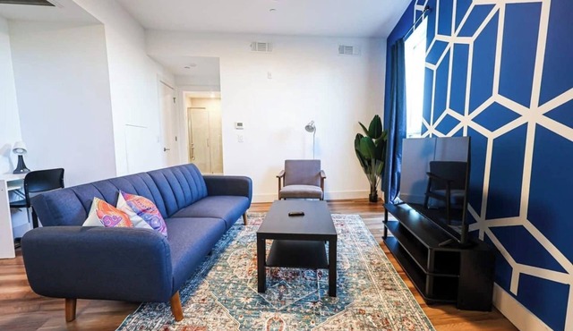 Enjoy modern comfort in this stylish 1BR apartment in Brewerytown. Fast WiFi, cozy setup, and a convenient location for an easy, comfortable stay.