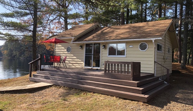Enjoy Panoramic Lakeside Views From Your Private Peninsula!
