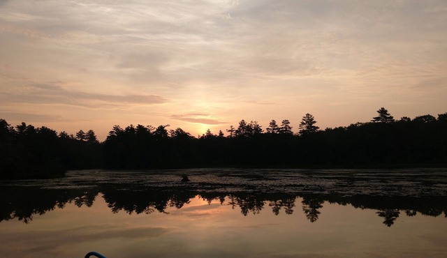 Enjoy Quiet River Life in a Family Friendly Farmhouse