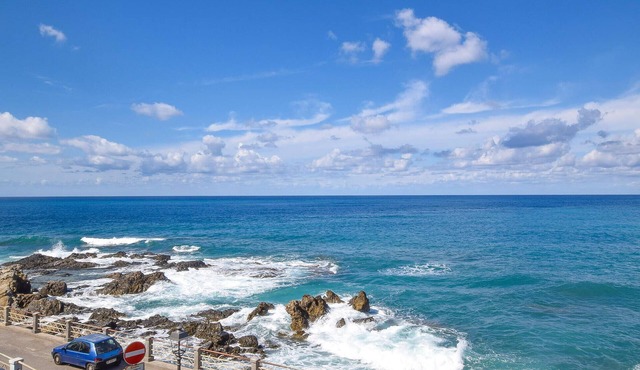 Enjoy the vacation in the inviting cottage with a beautiful view of the sea.