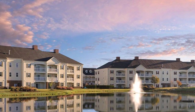 Enjoy This Beautiful 2Bed/2Bath Condo While Visiting Historic Williamsburg, VA!