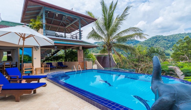 Enjoy this fabulous Luxury 4 bed villa with personal chef, staff and pool