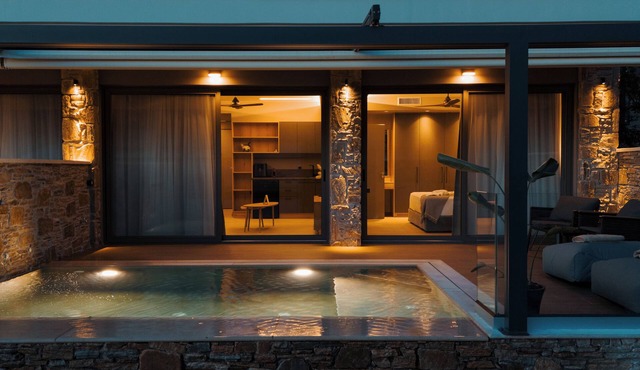 Ennea Muses Rooms & Suites