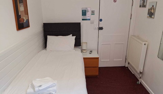 Ensuite single room
