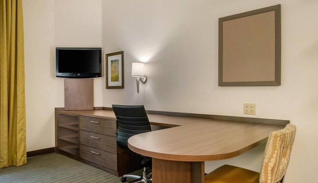 Ensuring a Very Comfortable & Memorable Stay! Pets Are Welcome, Free Parking!