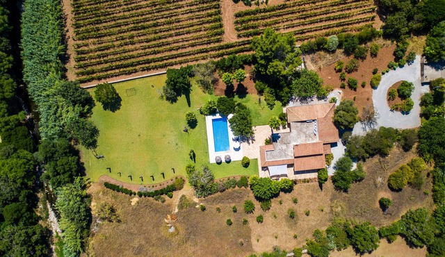 Entertainment-packed, Spacious, Peaceful & Convenient