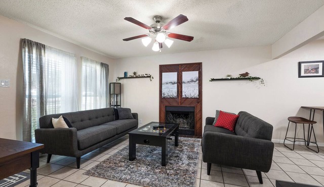 Entire 2 bedroom unit downstairs, family owned.