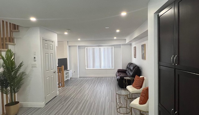 Entire 3-bedroom house - Prime location!