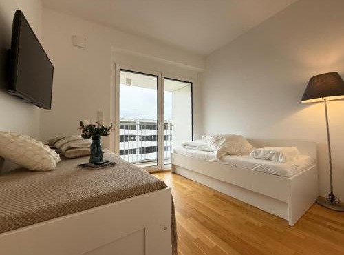 Entire apartment next to exhibition and Messe