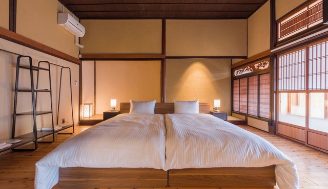 Entire building available for rent breakfast inc/Ukiha Fukuoka