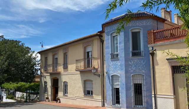 Entire Country House with Pool, Scenic Views & Orange Grove