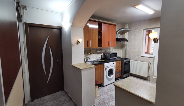 Entire flat 1min Subway to City Centre, Shops, Gym, 10 min walk to Natural Park