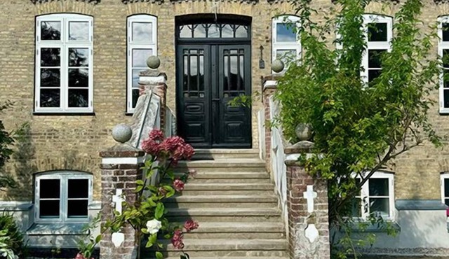 Entire Historic Captain's House - 6 Bedrooms