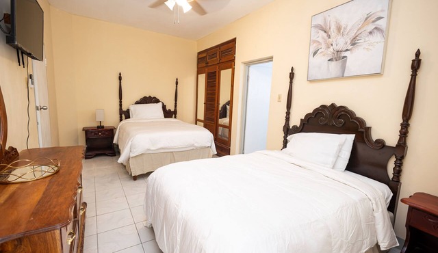 Entire Home in Discovery Bay, St. Ann