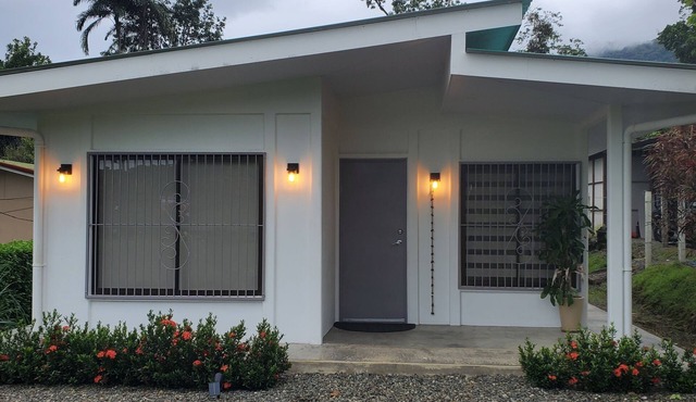Entire Residential Home in Uvita- 8min from the Beach