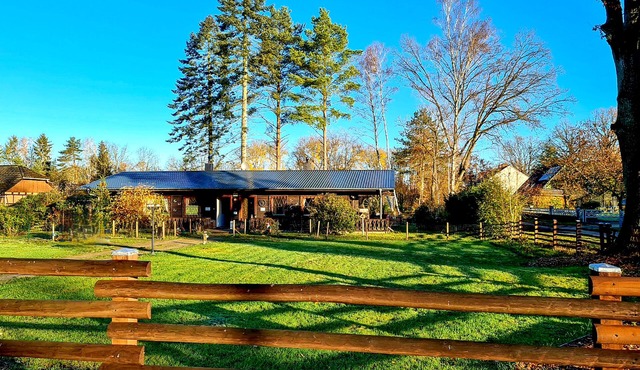 Entire semi-detached house for vacation with child and dog (2 units in one)
