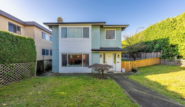 Entire Vancouver House – Spacious & Well Located - 10 Min Drive to YVR