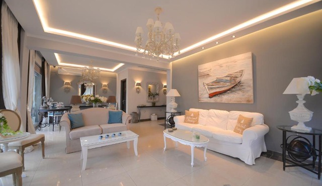 Epavlis Luxury apts