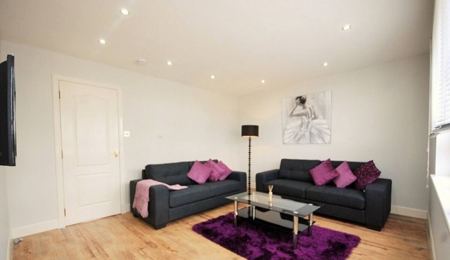 EPI - 3 BED EN-SUITE DUPLEX PENTHOUSE REGENCY COURT