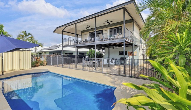 Epic Elevated Escape 5 Bedrooms Saltwater Pool